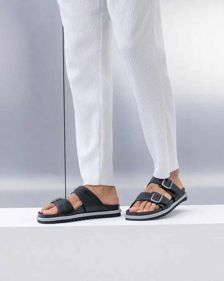 Elegant Leather Flat Sandals for Men